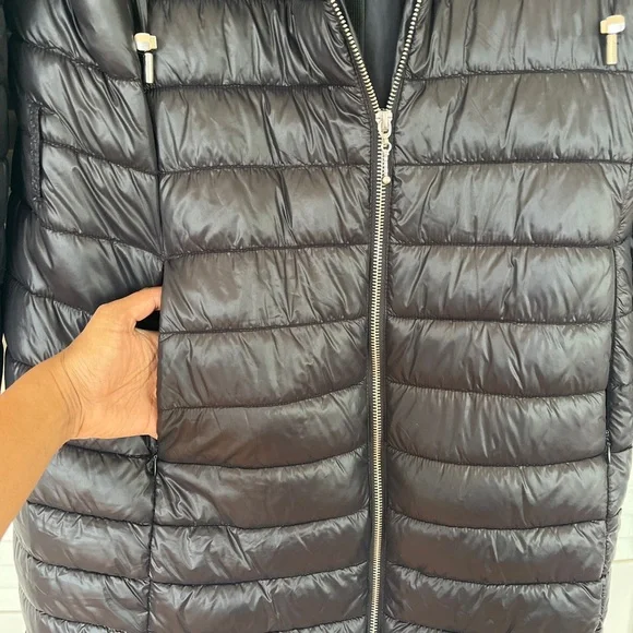 Winter puffer jacket - Picture 2 of 5